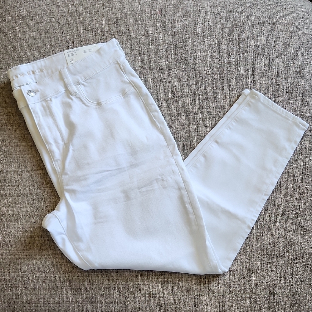 Women’s White Skinny Jeans - Classic Slim Fit